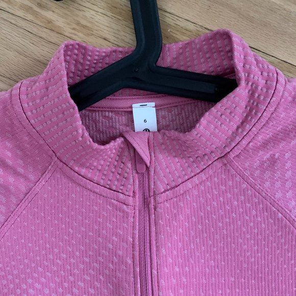 Pink It's Rulu Cropped Half Zip - Picture 4 of 8